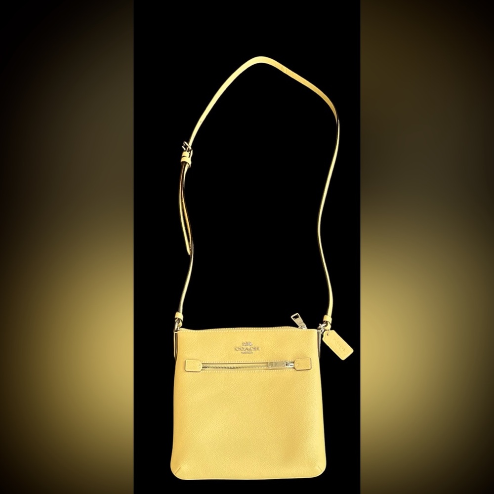 NWT COACH Mini Rowan crossbody purse